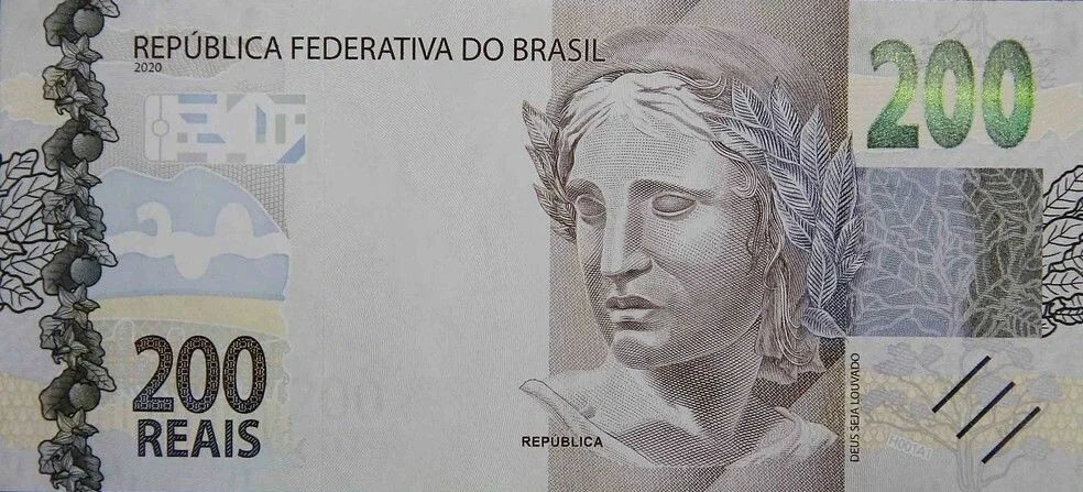 200 Reais